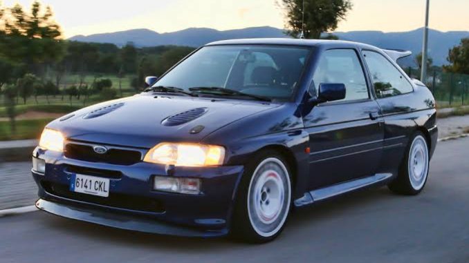 ford escort rs cosworth 678x381